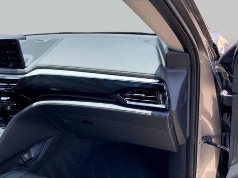 Certified 2026 Acura MDX FWD image 18
