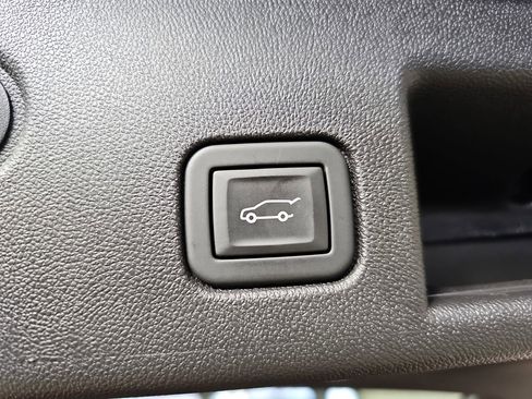 Certified 2024 Chevrolet Equinox LT image 17