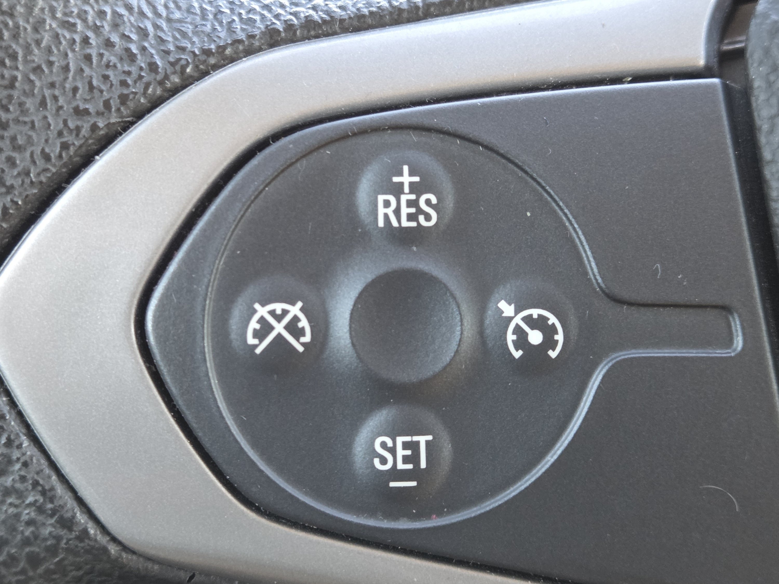 Used 2019 GMC Canyon 2WD Crew Cab w/ Convenience Package image 12