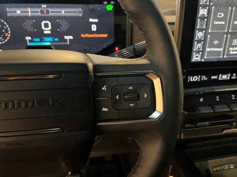 Used 2024 GMC Hummer EV 3X w/ Omega Edition AWD/4WD image 14
