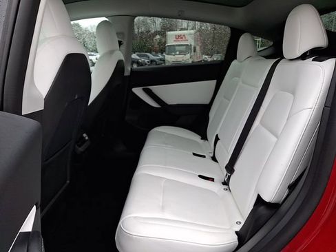 Used 2022 Tesla Model Y Performance image 13