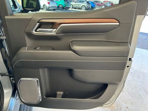 Used 2024 GMC Sierra 1500 Denali w/ Denali Reserve Package image 21