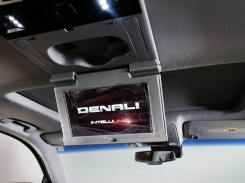 Used 2015 GMC Yukon Denali w/ Open Road Package AWD/4WD image 25
