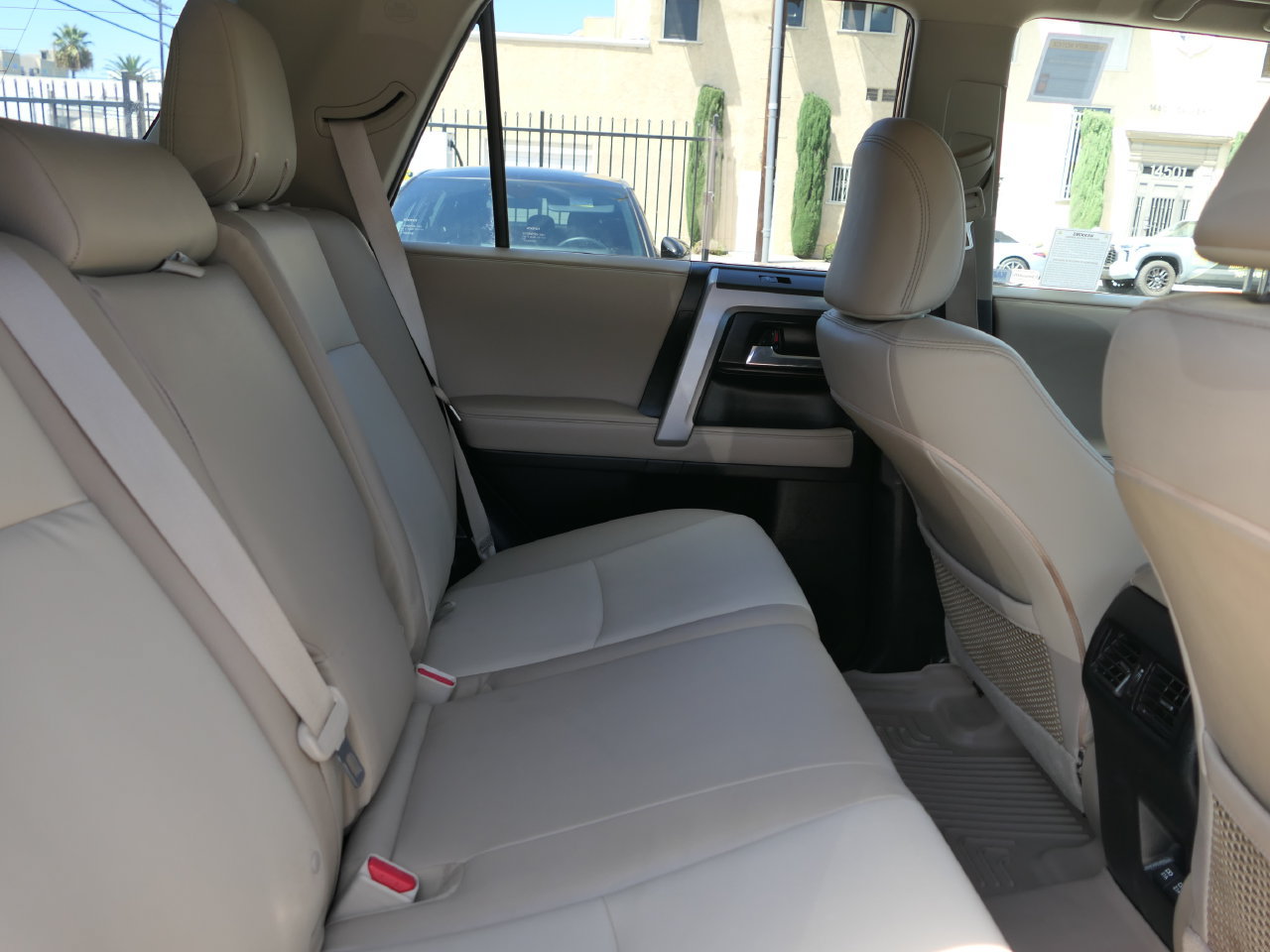 Used 2022 Toyota 4Runner SR5 Premium AWD/4WD image 22
