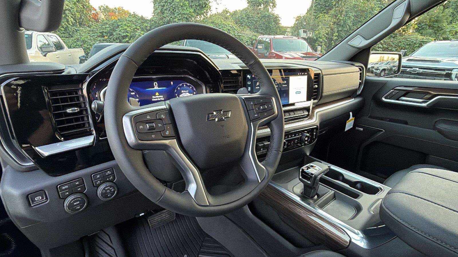 New 2026 Chevrolet Silverado 1500 RST w/ RST All Star Premium Package AWD/4WD image 3