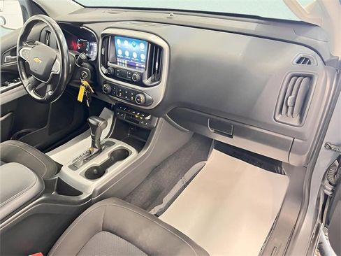 Used 2021 Chevrolet Colorado LT w/ Safety Package image 8