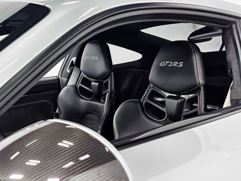 Used 2019 Porsche 911 GT3 RS RWD image 17