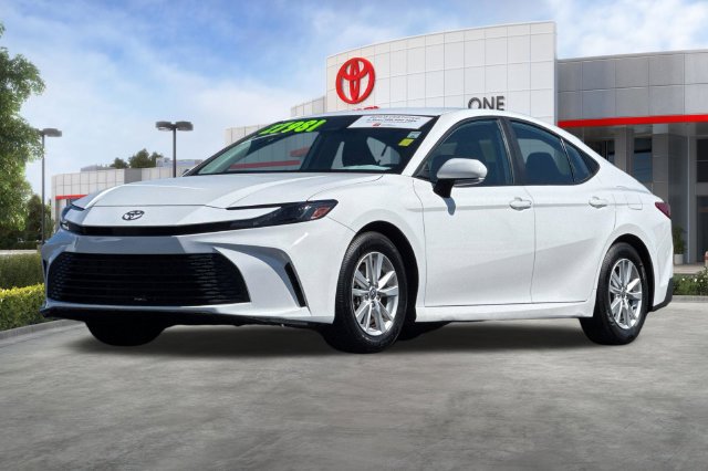 Certified 2025 Toyota Camry LE FWD image 10