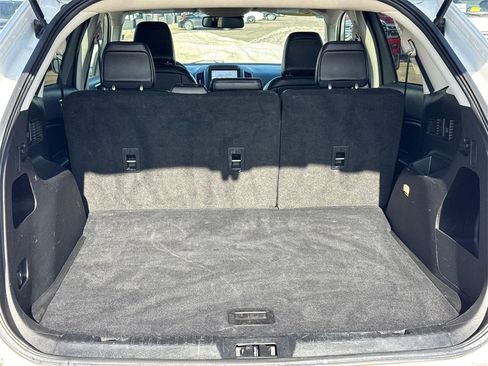 Used 2024 Ford Edge SEL image 5