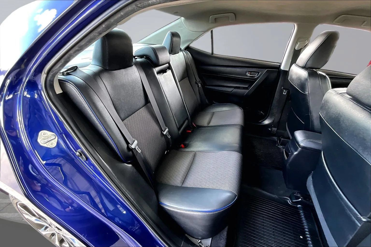 Used 2019 Toyota Corolla SE FWD image 22