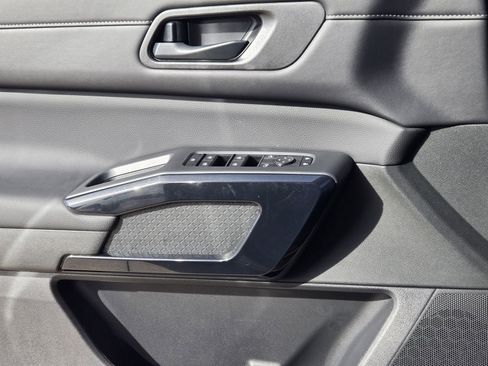 New 2026 Nissan Pathfinder SV image 20