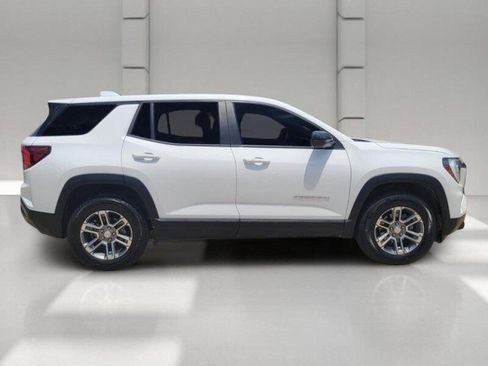 Used 2025 GMC Terrain Elevation AWD/4WD image 4