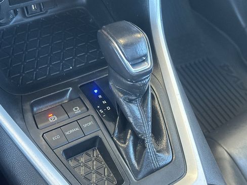 Certified 2021 Toyota RAV4 XLE Premium FWD image 20