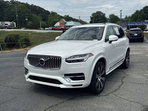 Used 2022 Volvo XC90 T8 Inscription w/ Advanced Package AWD/4WD image 3