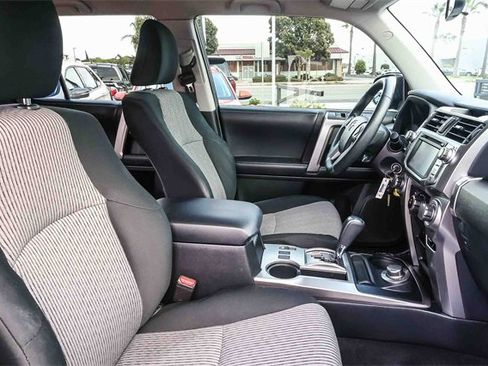 Used 2018 Toyota 4Runner SR5 image 17