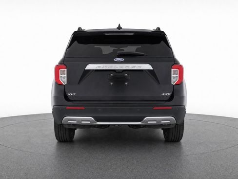 Used 2023 Ford Explorer XLT w/ Equipment Group 202A AWD/4WD image 7