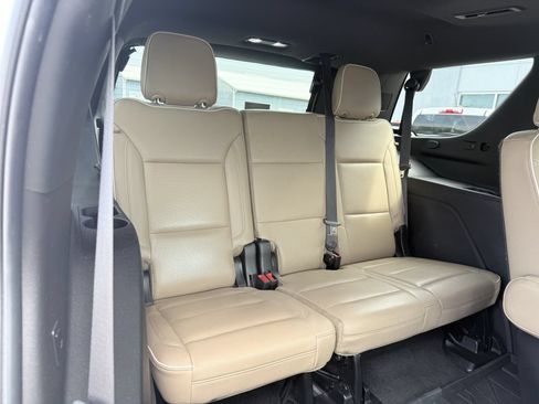 Used 2021 Chevrolet Tahoe Premier AWD/4WD image 16