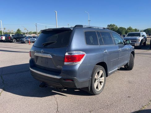 Used 2013 Toyota Highlander Limited w/ Convenience Pkg AWD/4WD image 6