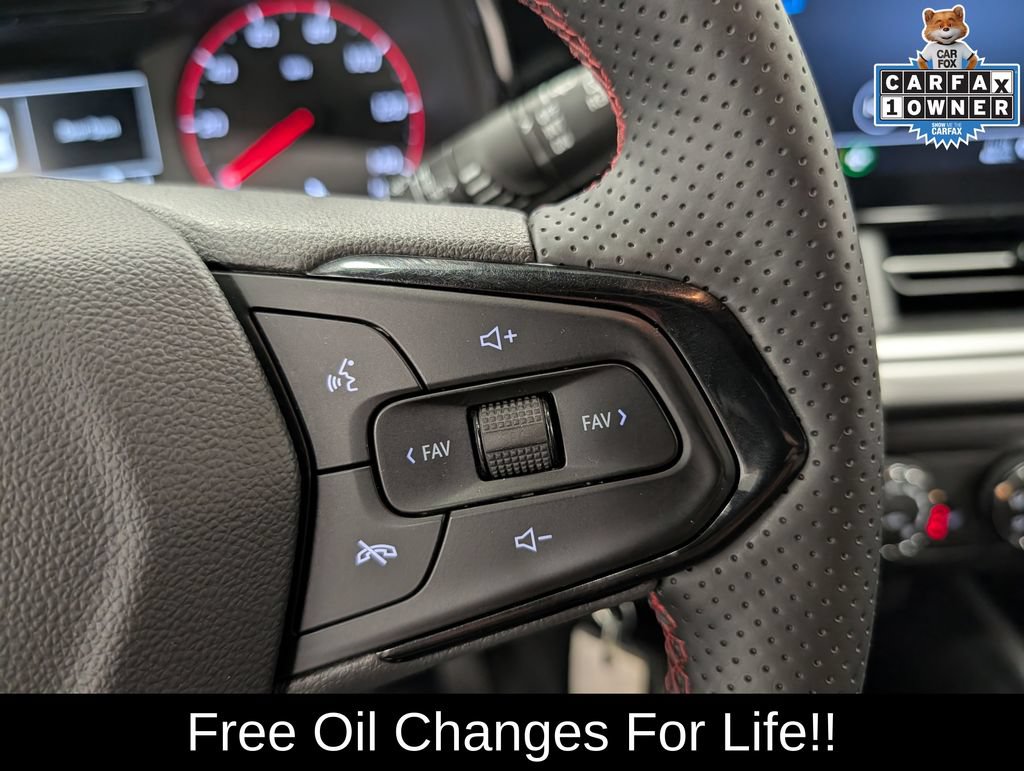 Used 2025 Chevrolet Trax RS w/ Driver Confidence Package FWD image 18