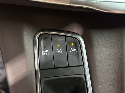 Certified 2023 Cadillac Escalade ESV Sport Platinum image 20