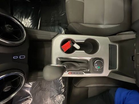 Used 2025 Chevrolet Blazer LT FWD image 21