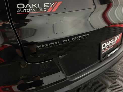 Used 2022 Chevrolet TrailBlazer RS FWD image 16