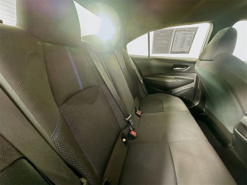 Used 2021 Toyota Corolla SE image 24