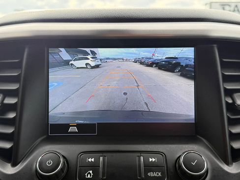 Used 2022 GMC Acadia SLT w/ Preferred Package AWD/4WD image 35