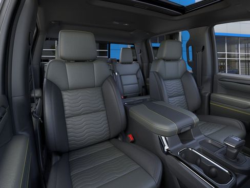 New 2026 Chevrolet Silverado 1500 ZR2 image 40