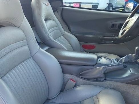 Used 2004 Chevrolet Corvette Convertible w/ Preferred Equipment Group image 6