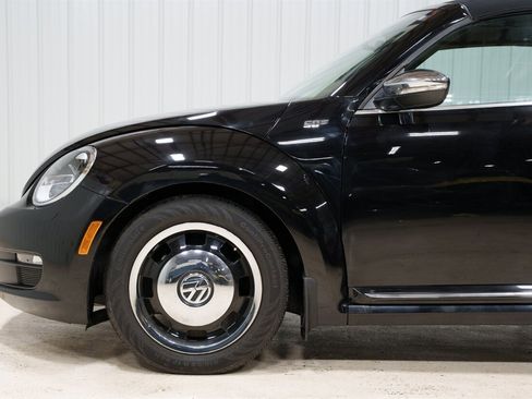 Used 2013 Volkswagen Beetle 2.5 image 3
