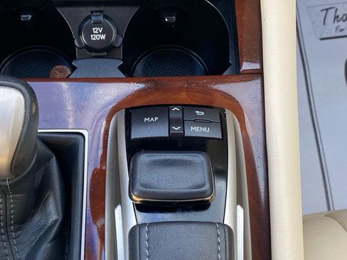 Used 2017 Lexus LS 460 image 28