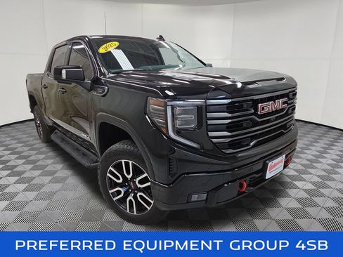 Used 2025 GMC Sierra 1500 AT4 w/ Technology Package AWD/4WD image 3