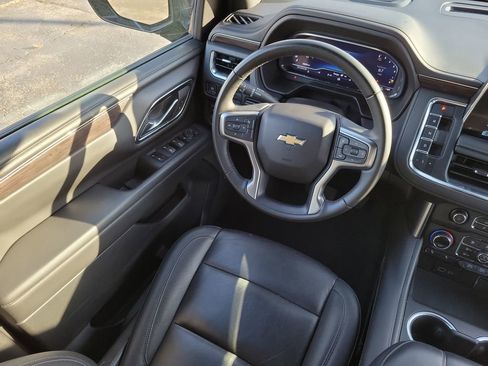 Certified 2024 Chevrolet Suburban LT AWD/4WD image 19