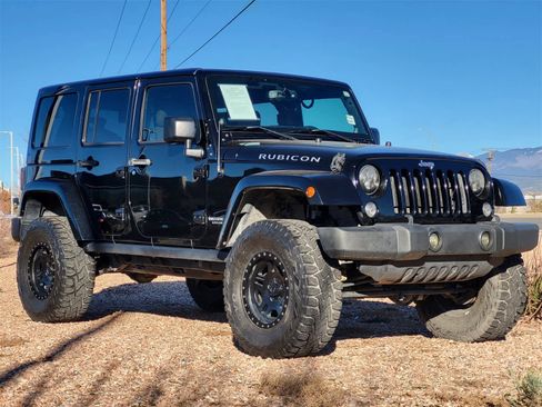 Used 2014 Jeep Wrangler Unlimited Rubicon w/ Connectivity Group image 3