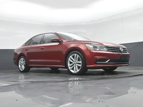 Used 2019 Volkswagen Passat 2.0T Wolfsburg w/ Wheels & Sunroof Package FWD image 52