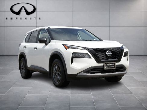 Used 2023 Nissan Rogue S FWD image 3