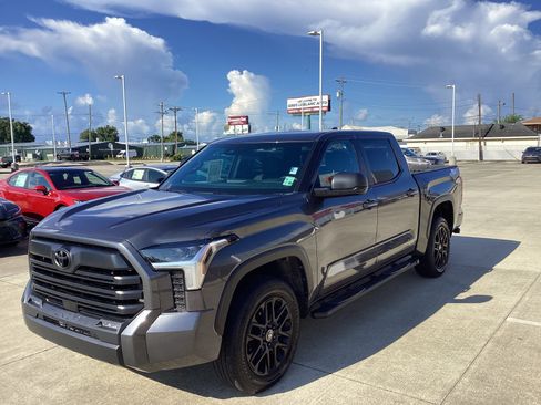 Used 2026 Toyota Tundra SR5 w/ SX Package AWD/4WD image 3
