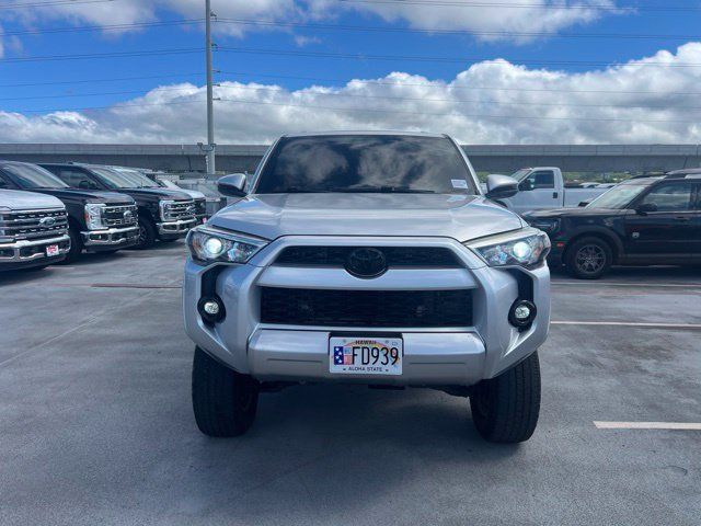 Used 2018 Toyota 4Runner SR5 Premium AWD/4WD image 2