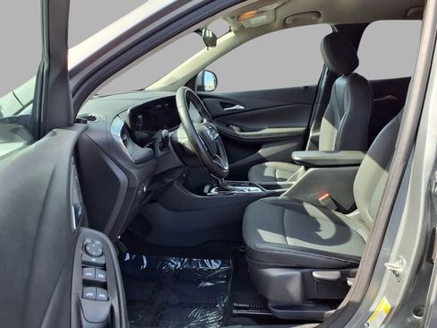 Used 2025 Buick Encore GX Preferred FWD image 22