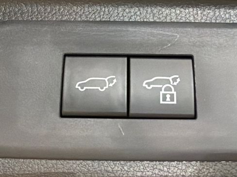 Used 2024 Toyota Grand Highlander AWD image 20
