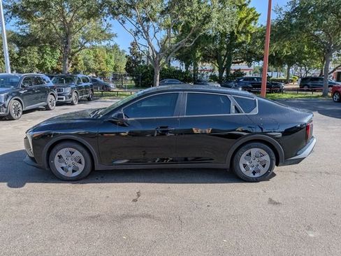 New 2026 Kia K4 FWD image 3