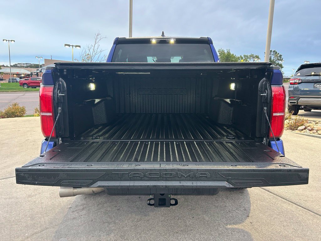 Used 2025 Toyota Tacoma SR5 AWD/4WD image 26