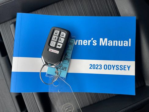 Used 2023 Honda Odyssey Sport image 10