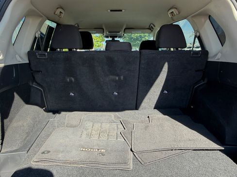Used 2024 Nissan Rogue S FWD image 35