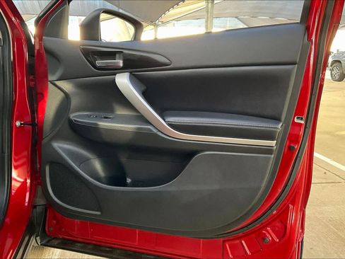 Used 2024 Mitsubishi Eclipse Cross SE image 21