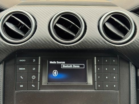 Used 2020 Ford Mustang Coupe RWD image 22
