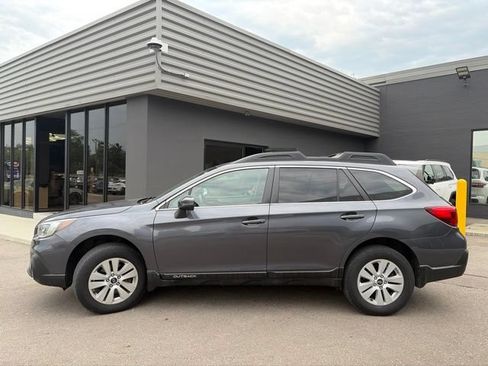 Used 2019 Subaru Outback 2.5i Premium w/ Popular Package #2 AWD/4WD image 5