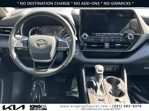 Used 2022 Toyota Highlander Limited w/ Protection Package #3 (TMS) AWD/4WD image 2