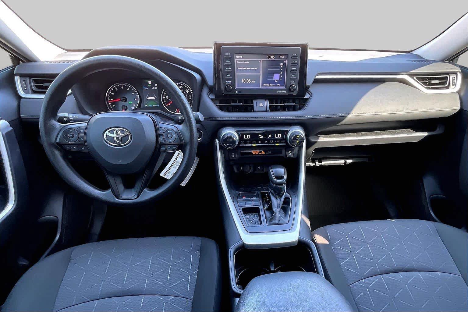 Certified 2022 Toyota RAV4 XLE w/ Convenience Package FWD image 15